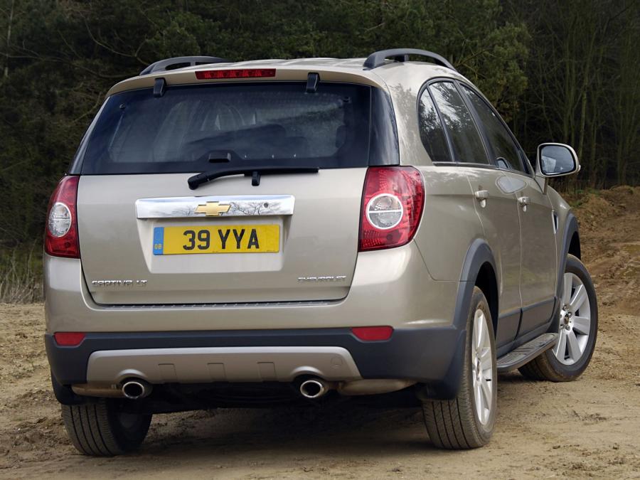  Chevrolet Captiva 2006 года  (UK) (фото 4 из 17)